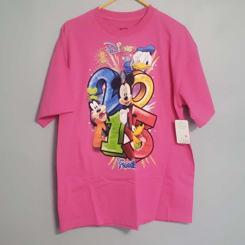 Women's Disney tee BNWT XL